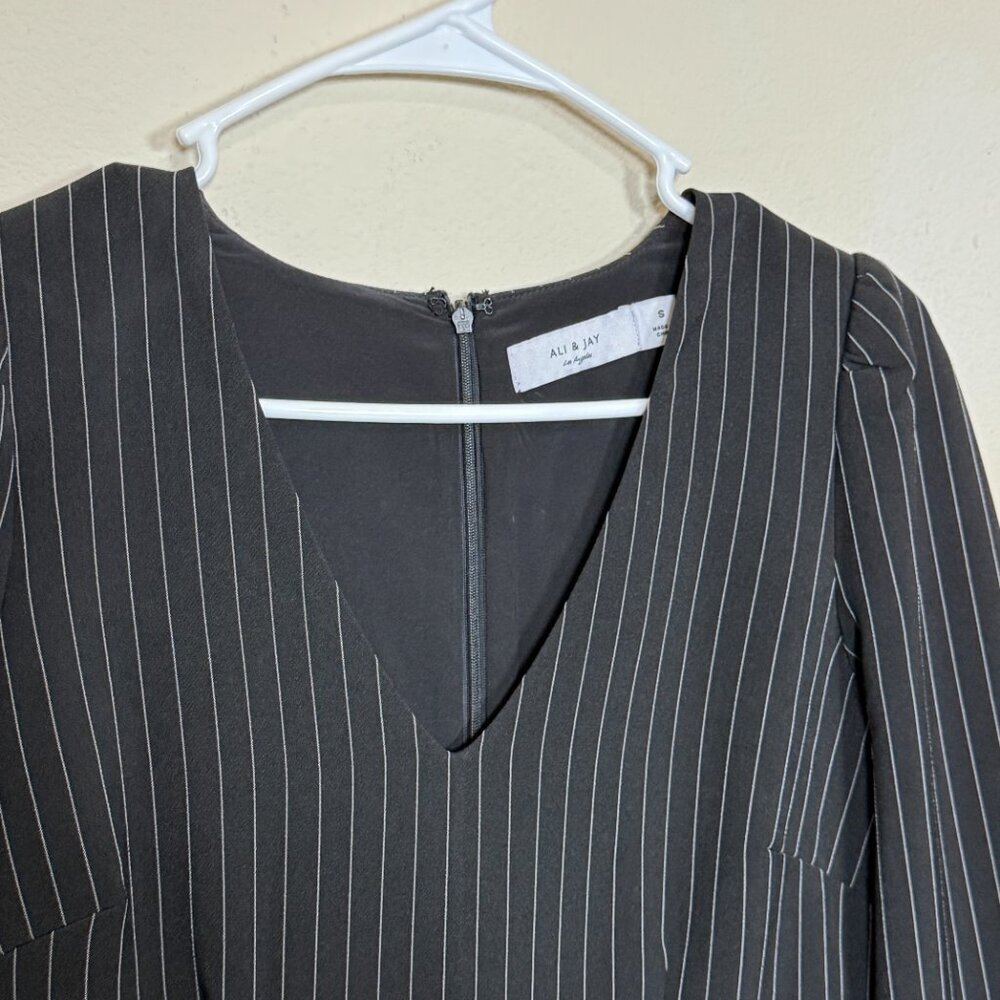 Ali & Jay dress Black Striped Long Sleeve Midi Dress Midi LIKE NEW, S Women - Picture 3 of 7